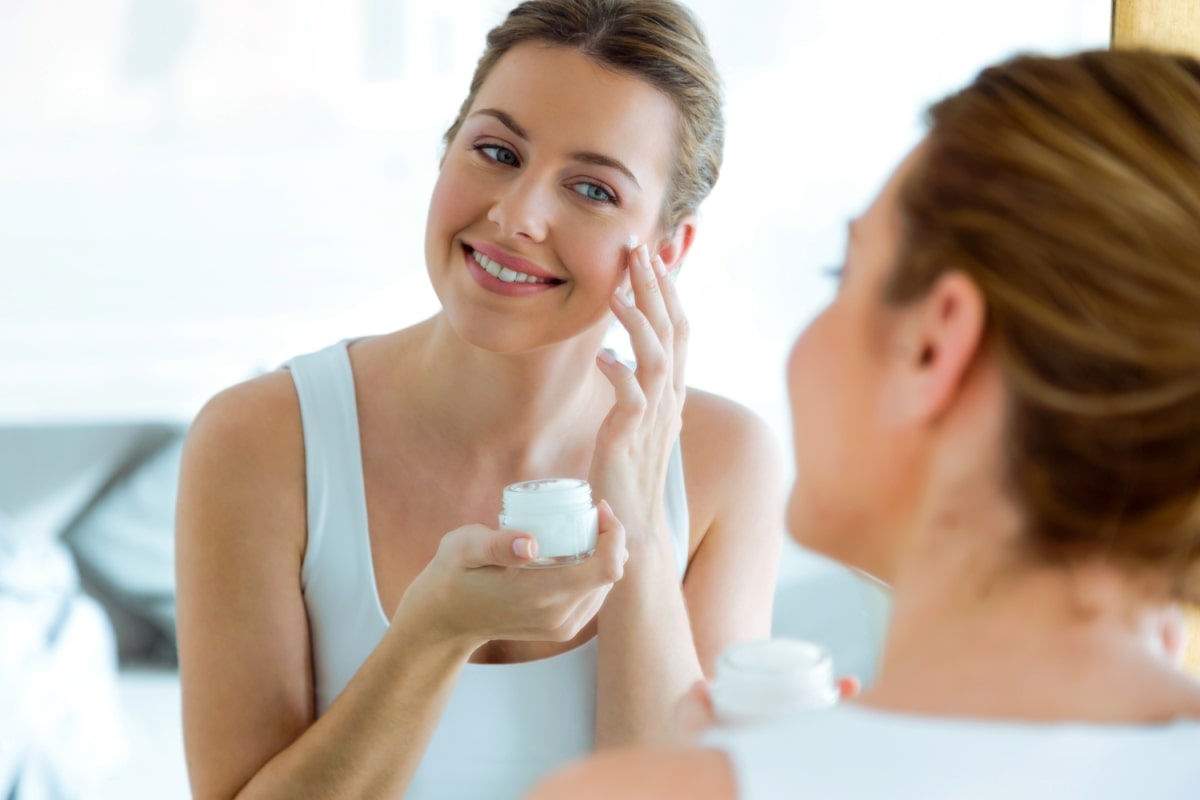 Conheça os segredos dos dermatologistas para um Skin Care profissional e duradouro