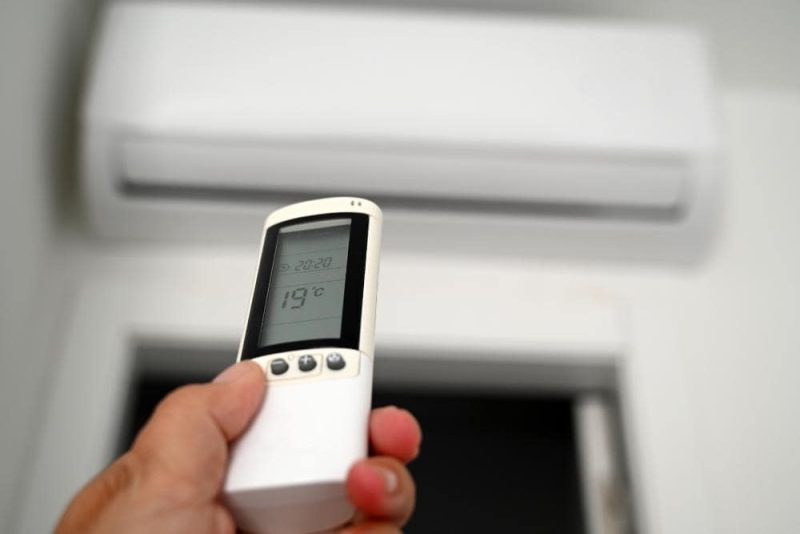 Descubra a temperatura ideal para ajustar o ar-condicionado. Economize energia e mantenha o ambiente confortável com as configurações corretas