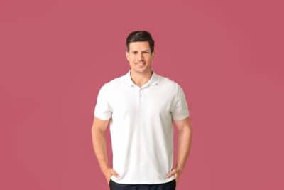 Domine a arte de usar camisetas polo