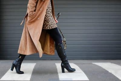As botas de cano alto como símbolo de elegância e versatilidade
