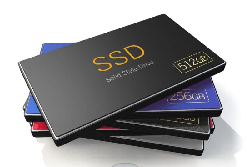 SSD portátil e um HDD externo