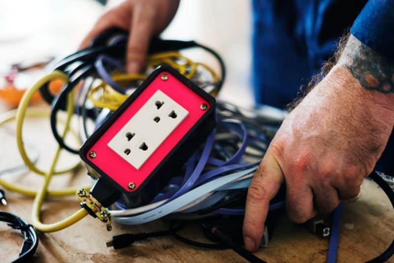 diferenças entre eletrodomésticos de 110V e 220V