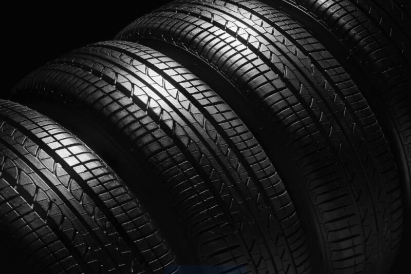 pneus 35 1 qual melhor pneu michelin ou pirelli