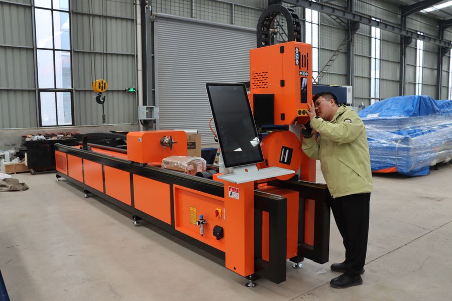 br 47 26 0827 interna Imagen de Tubo Laser CO2 80W: Vida útil, potência e aplicações em corte e gravação